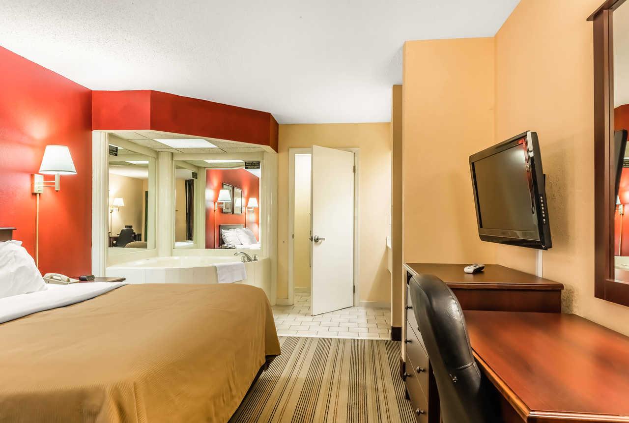 Quality Inn Gordonsville Exteriör bild