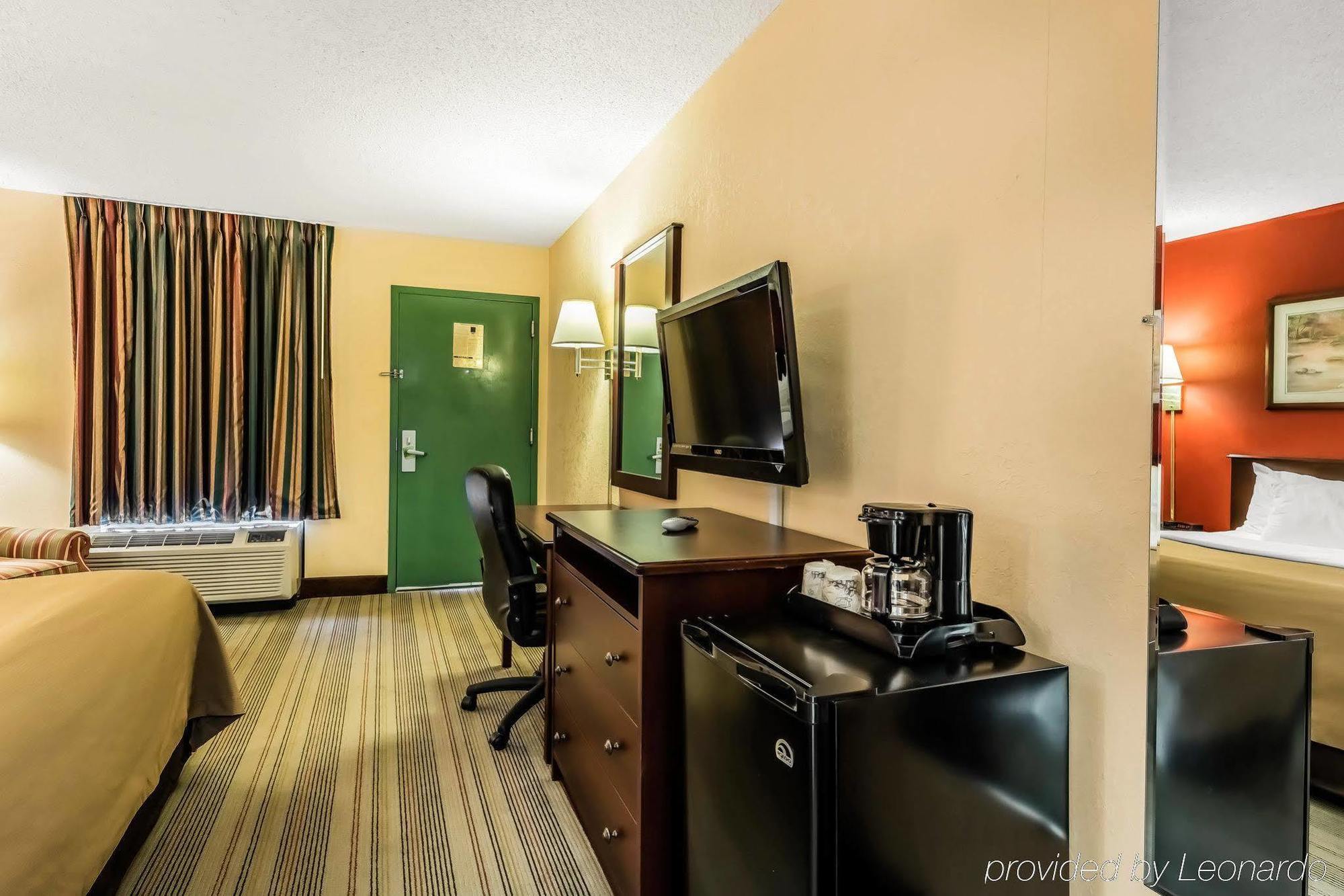 Quality Inn Gordonsville Exteriör bild